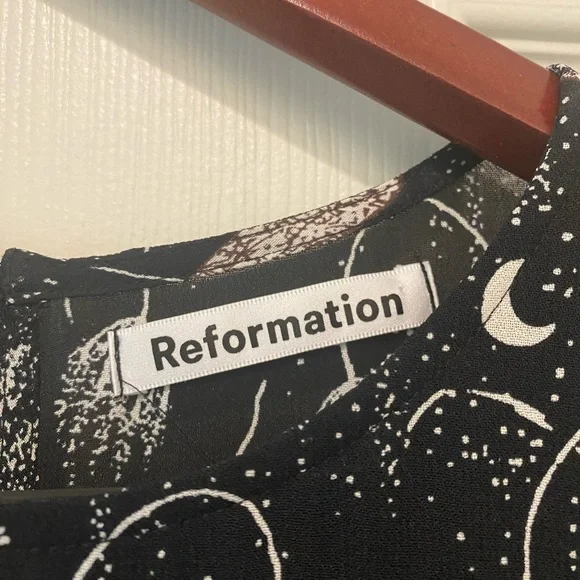 Reformation Doutez Dress in Champagne Wishes Size 0 - Picture 8 of 10